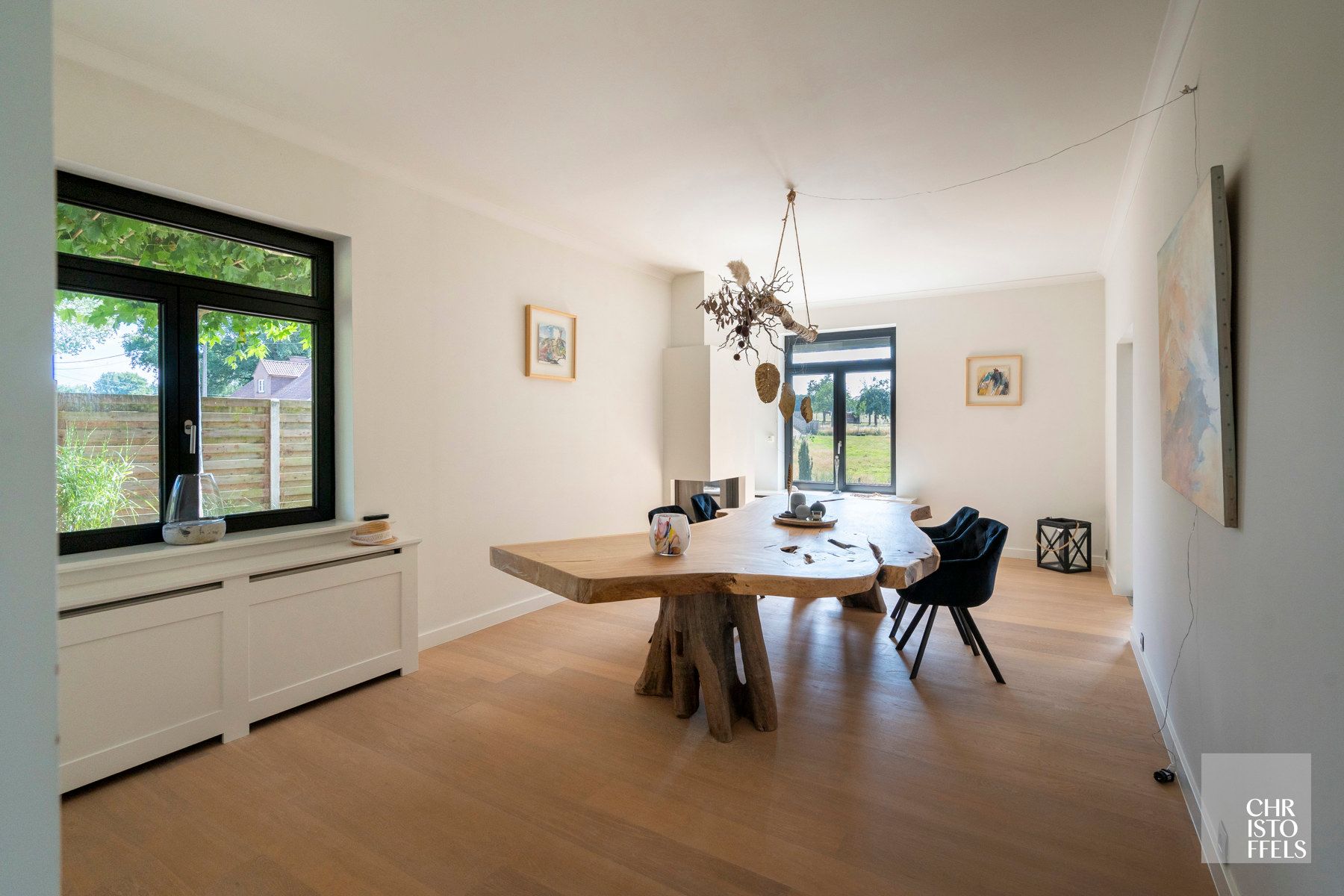 Totaal gerenoveerde villa (362 m²) met poolhouse (239 m²) in Opoeteren foto 8