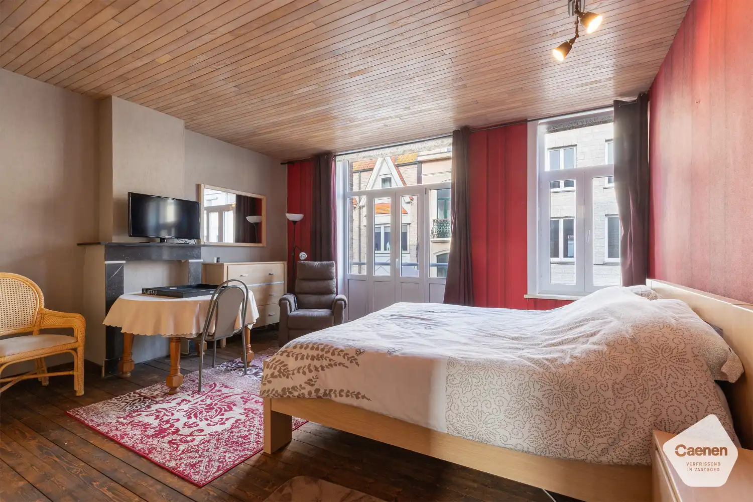 Ruime stadswoning met 3 slaapkamers en gezellige koer foto 19