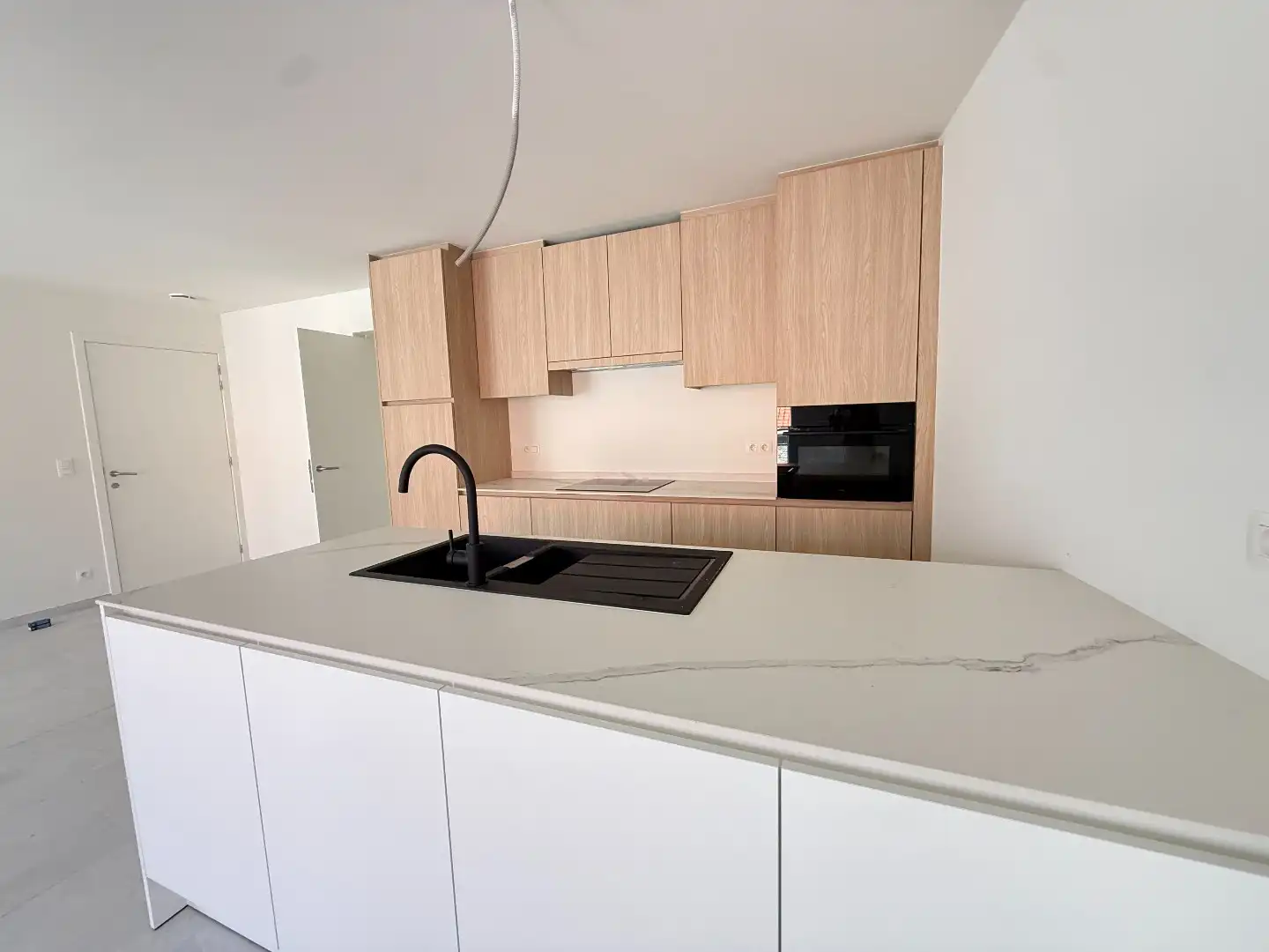 Ruim nieuwbouw 1 SLK appartement met dressing foto 5