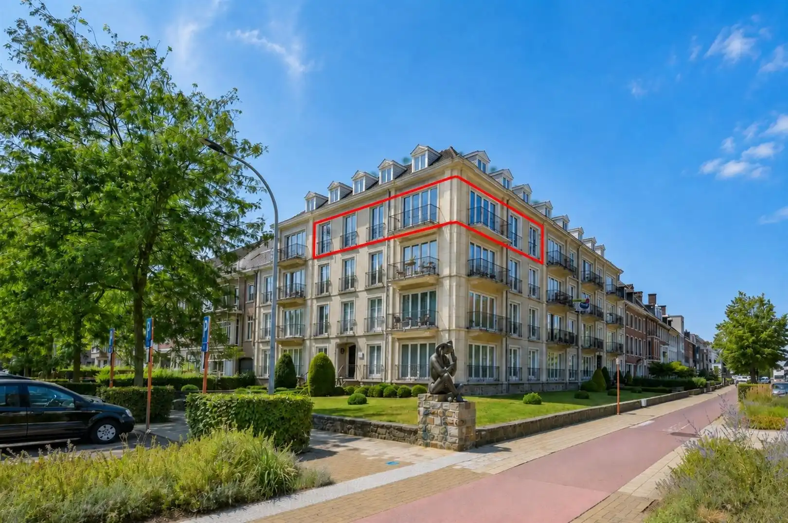 Appartement foto {{pictureIndex}}