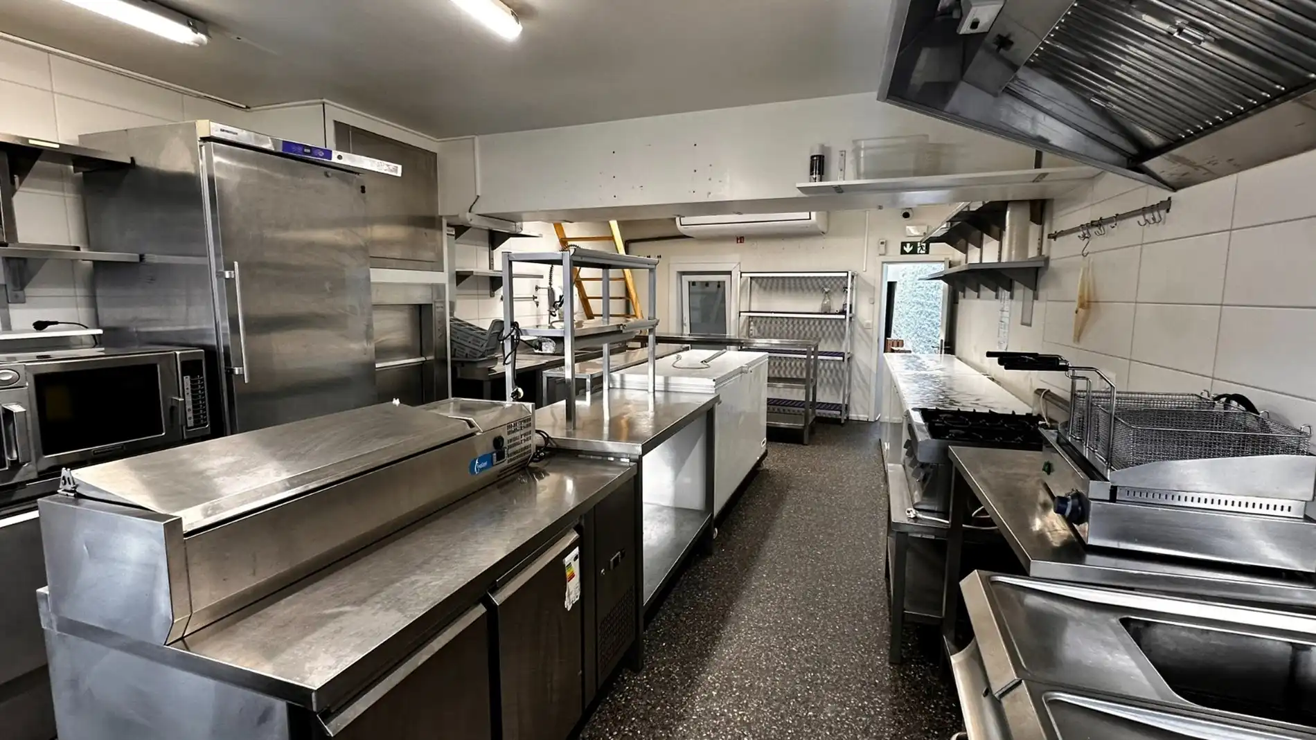 Uniek handelspand/horecapand op commerciële toplocatie! foto 8