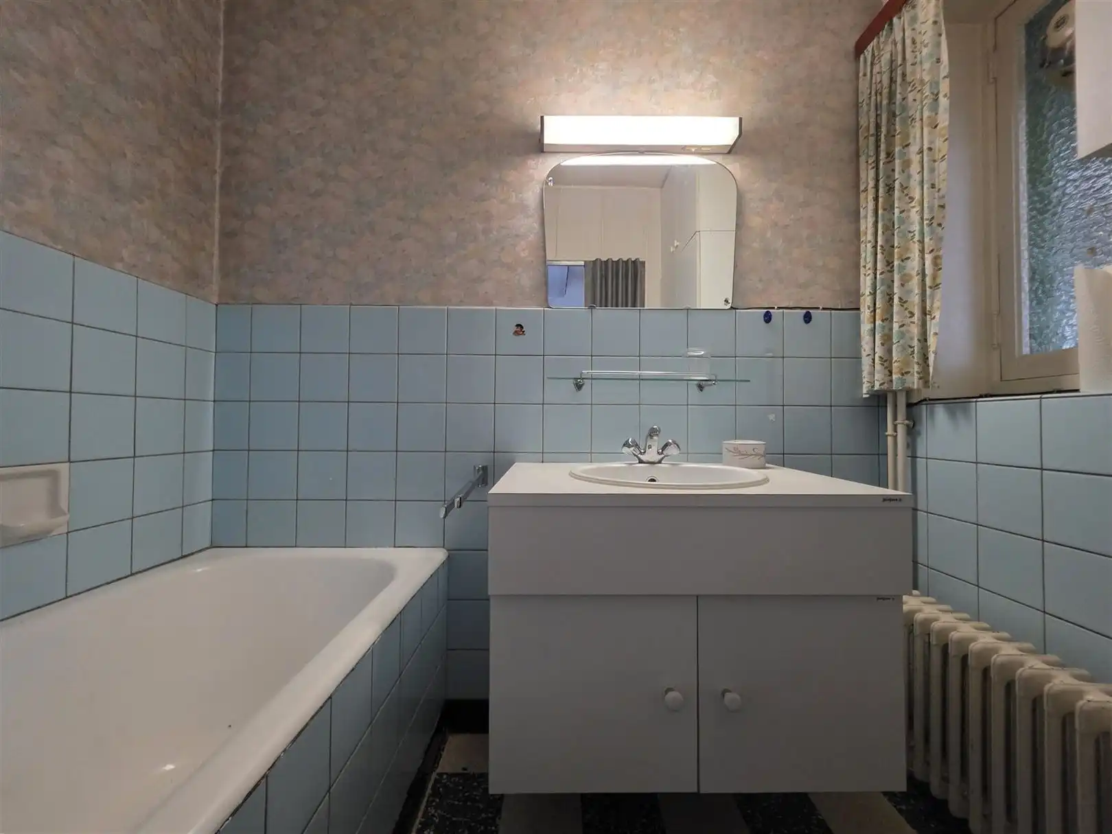 Zeer ruime woning + loods/atelier op 21 are 50 ca foto 24