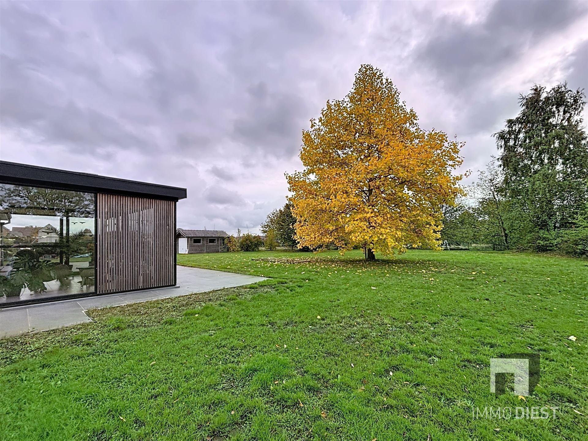 Villa met 5 slpk op 74,11are en zuidgerichte tuin foto 7