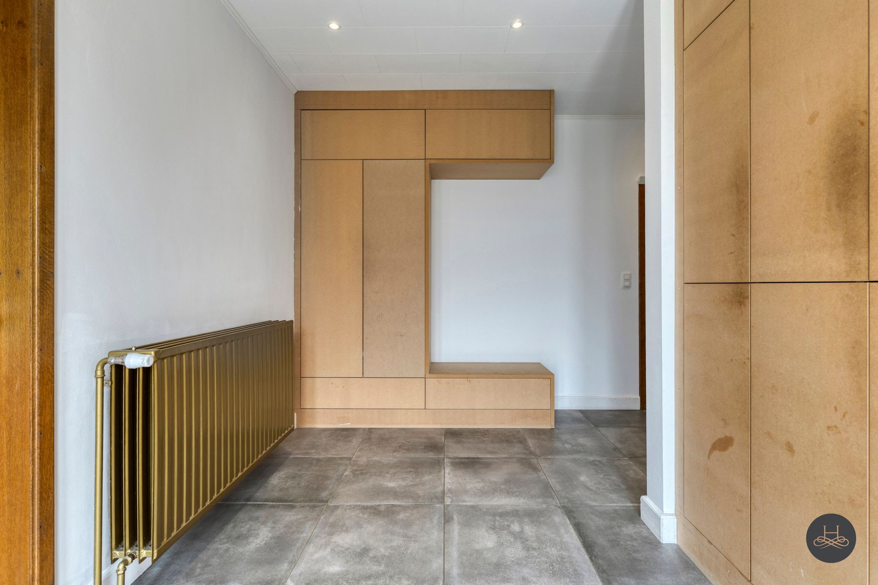 Gerenoveerde ruime woning op toplocatie met tuin foto 2