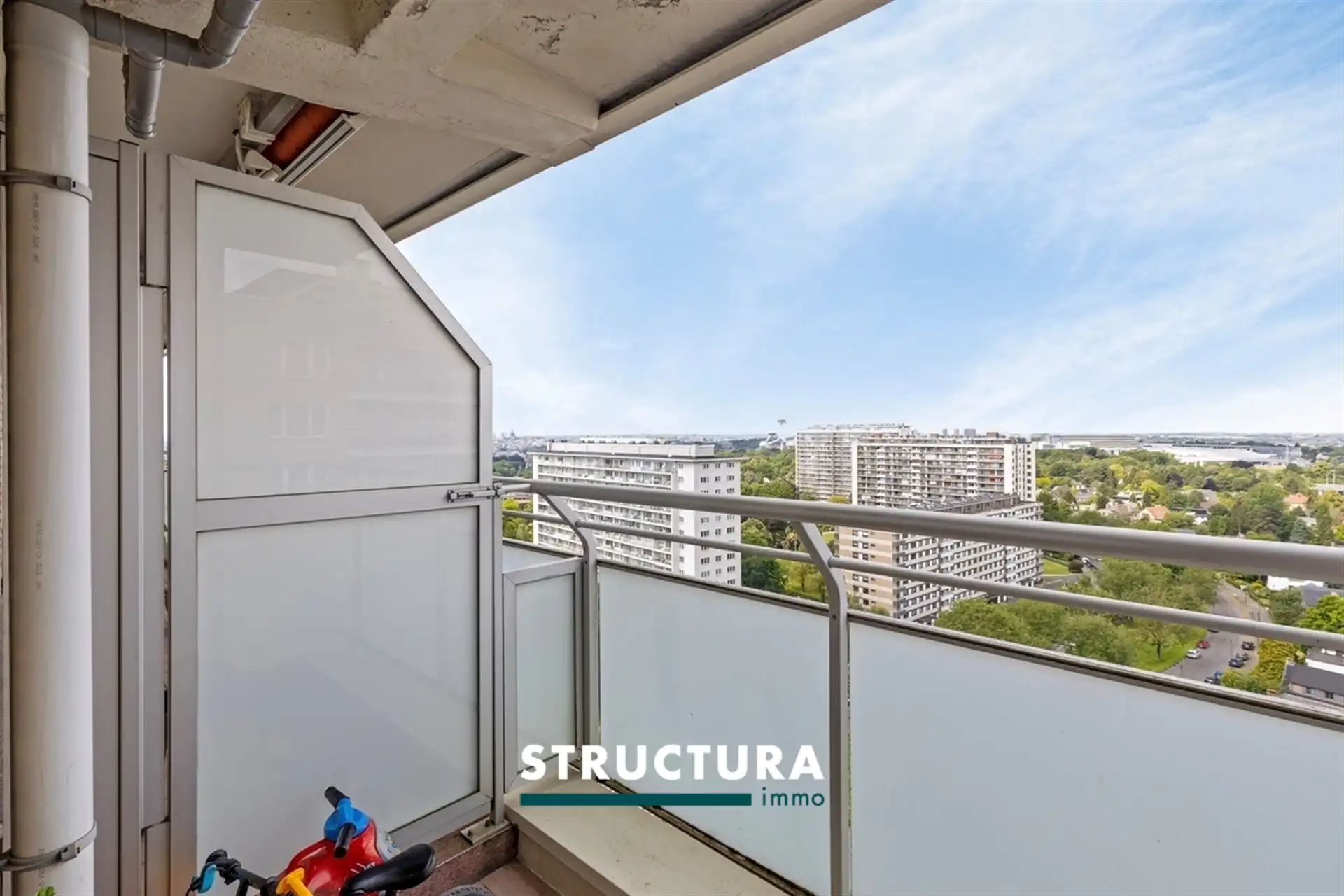 Appartement met 2 slaapkamers en prachtig uitzicht over Brussel. foto 10