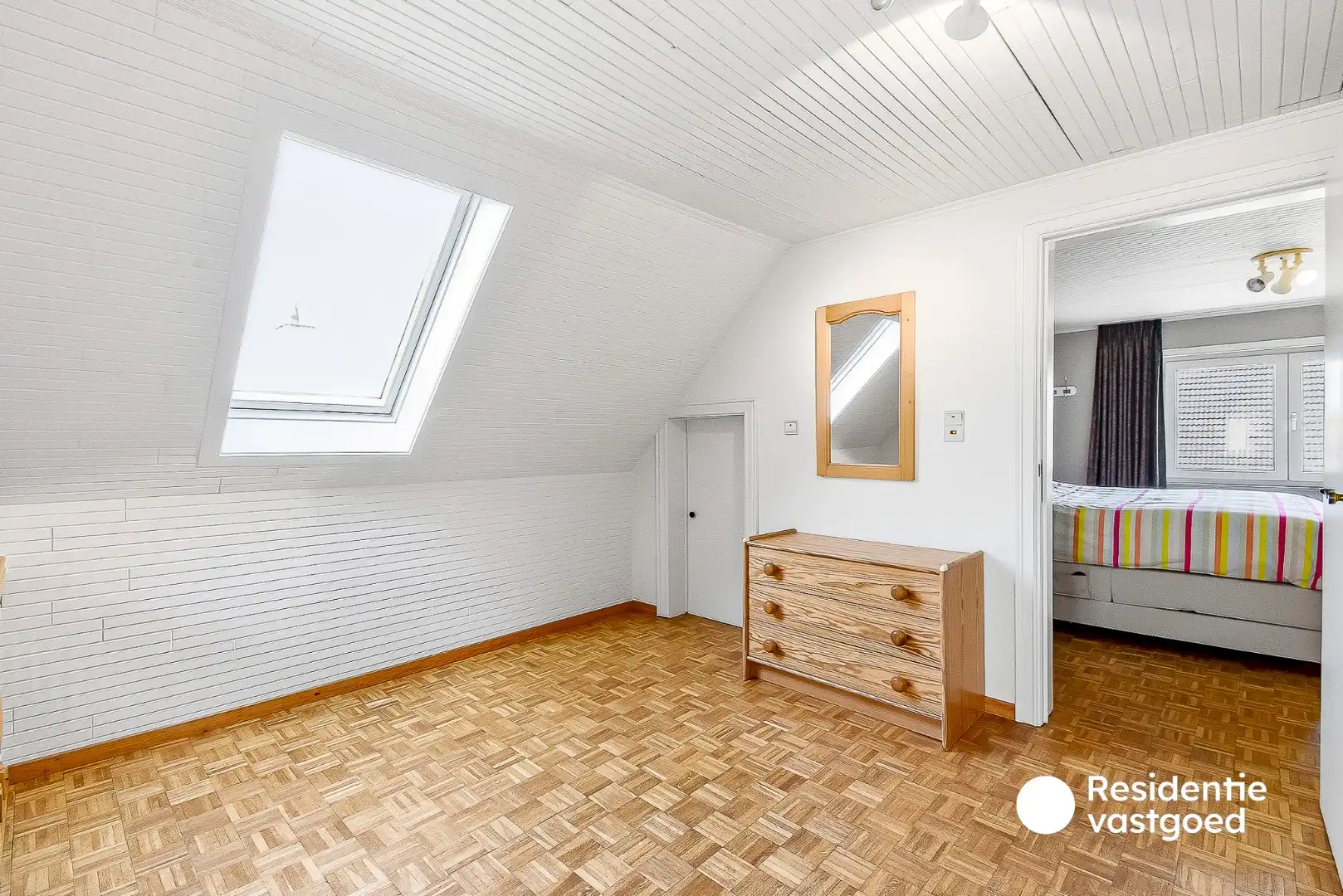 Ruime villa met 4 slaapkamers foto 13