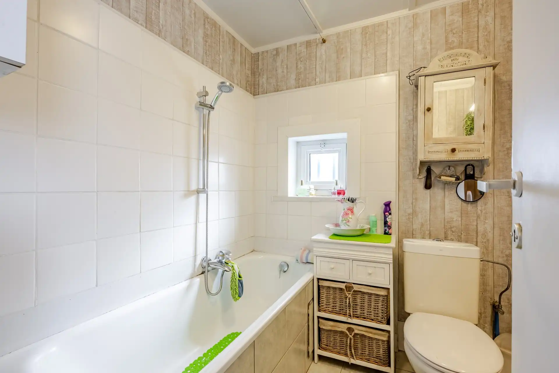 Charmante woning met grote tuin! foto 20