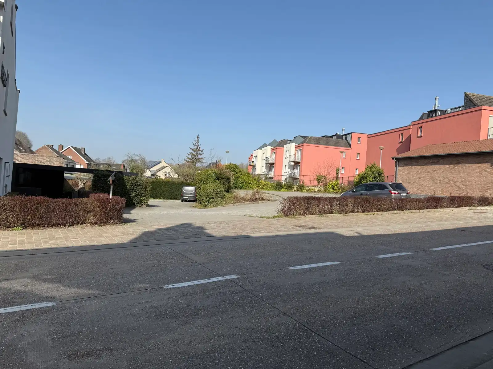 Projectgrond (vroegere feestzaal met woonst en parking) foto 4