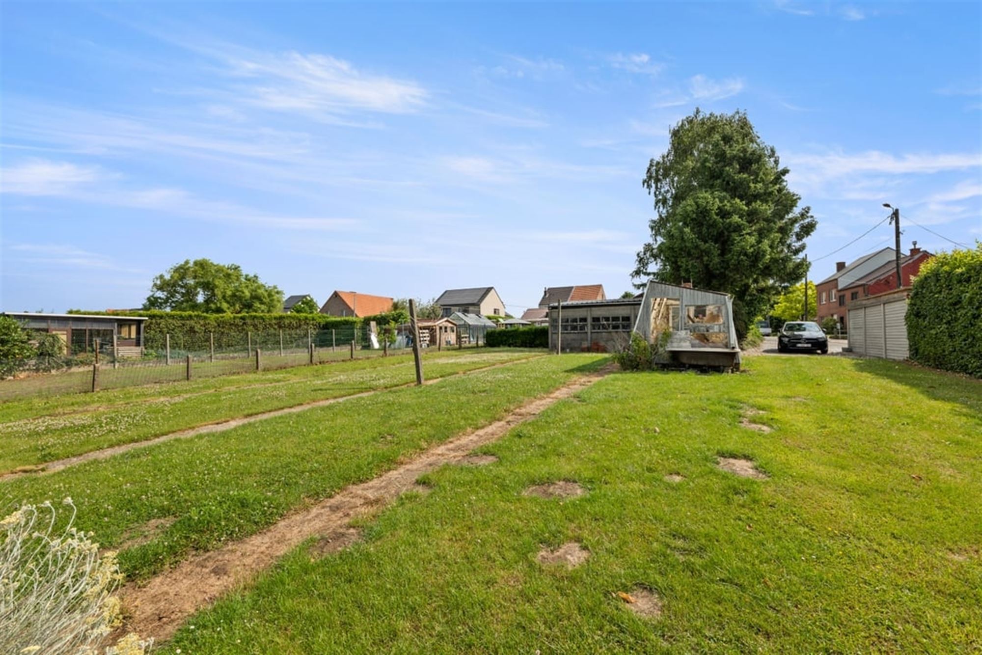 OP TE FRISSEN GELIJKVLOERSE GEZINSWONING OP EEN KNAP PERCEEL VAN 14A29CA IN WOMMERSOM foto 33