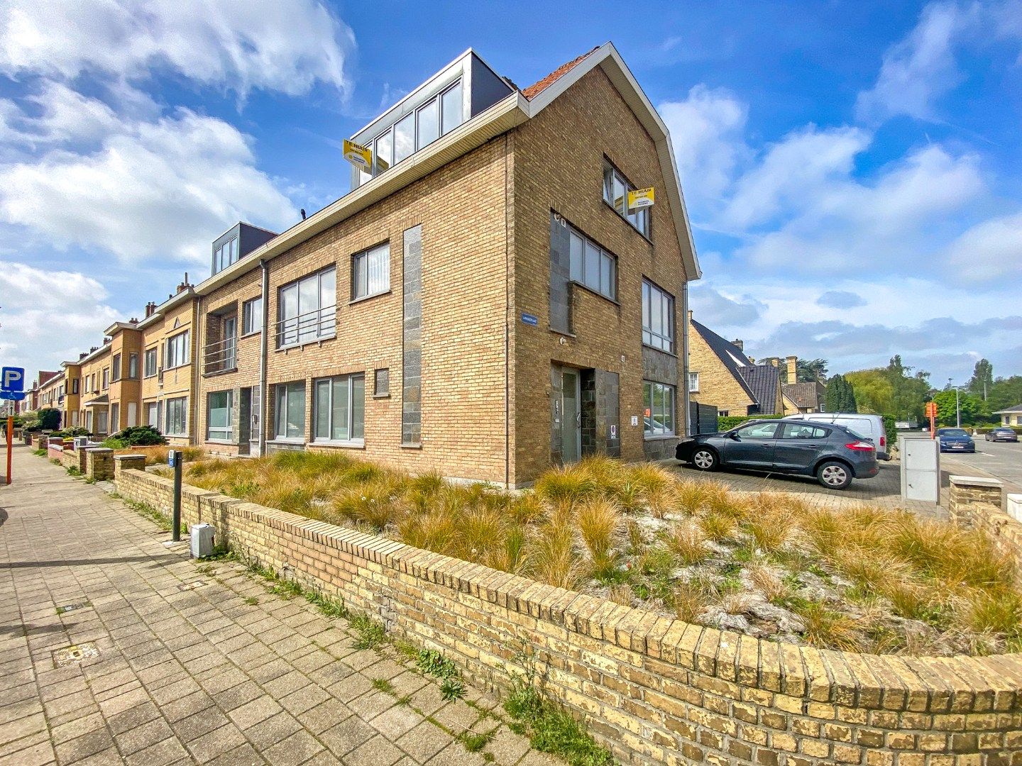 Gelijkvloersappartement met 2 slaapkamers (71 m²) met ruim terras (40 m²) en parkeerplaats te Nieuwpoort.  foto 17