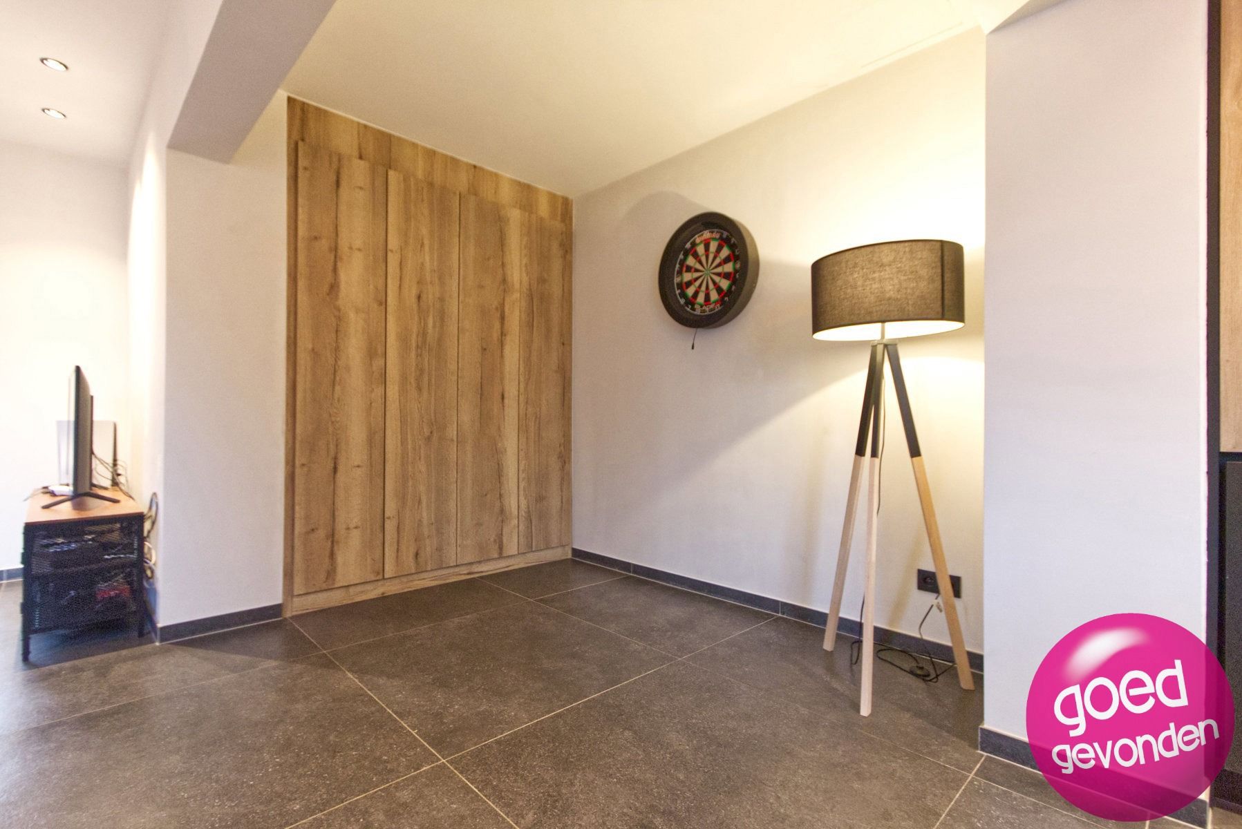 HOB - GERENOVEERD - 3 SLK - 2 BDK - TUIN - TERRAS - PARKING foto 18