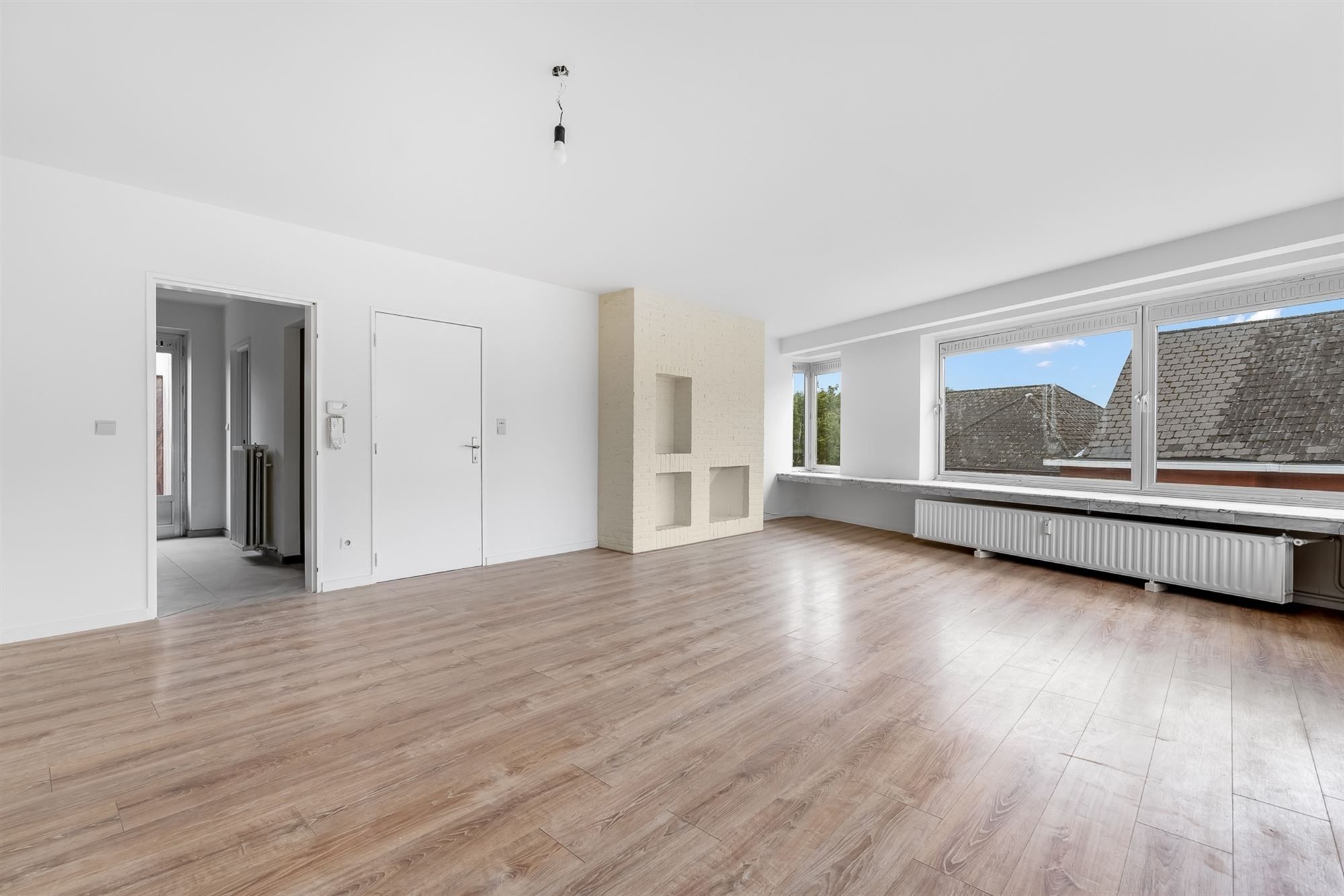 GERENOVEERD APPARTEMENT MET 2 SLPKS EN LIFT IN CENTRUM BALEN foto 3