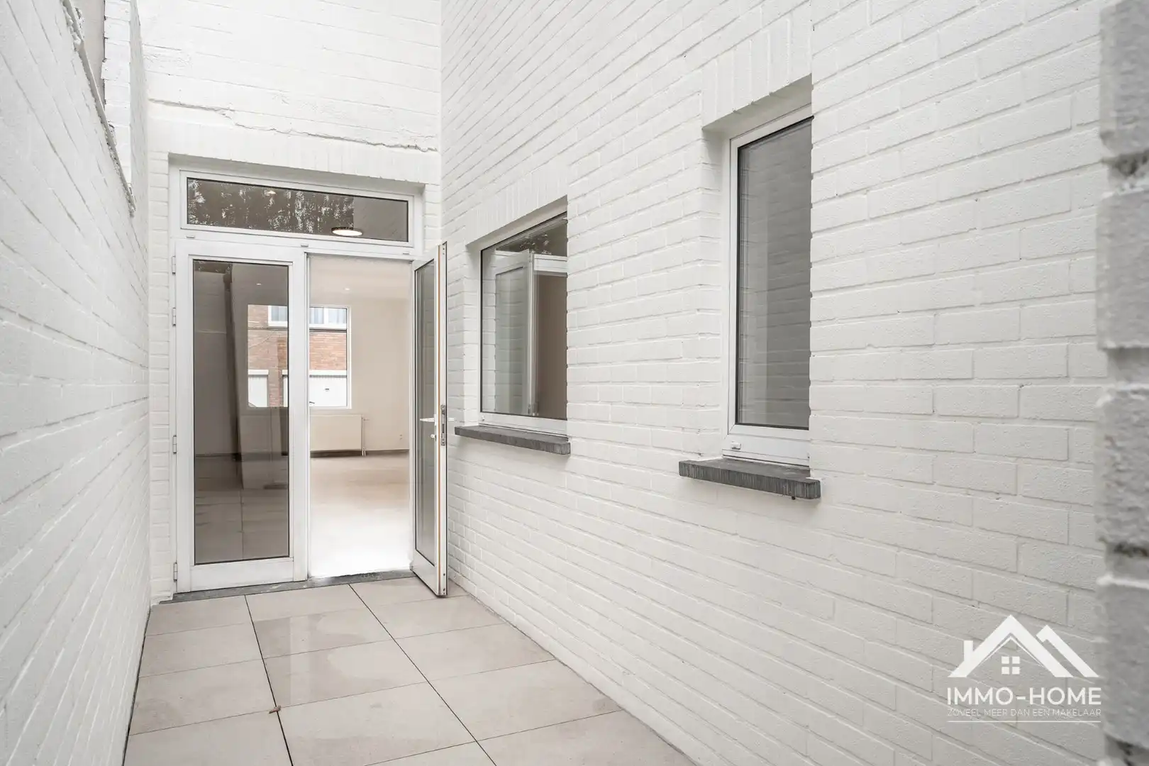 Ruime gerenoveerde burgerwoning !! foto 16