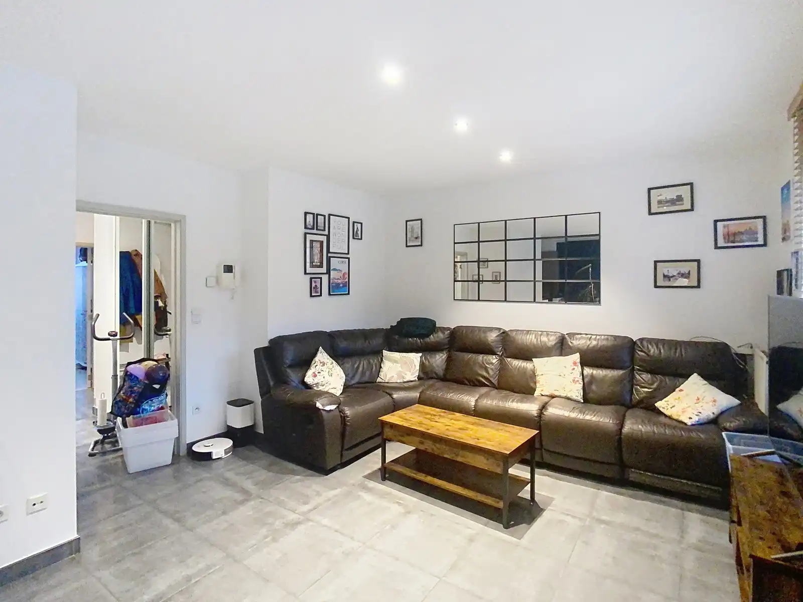 Appartement te huur foto {{pictureIndex}}