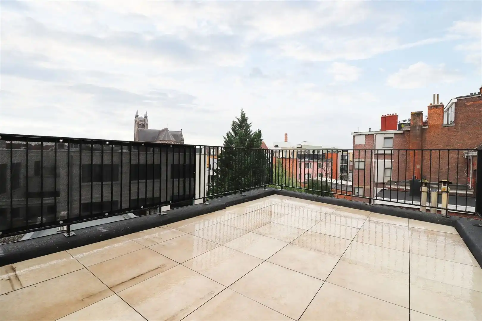  Lichtrijk 1-slaapkamerappartement met ruim terras foto 6
