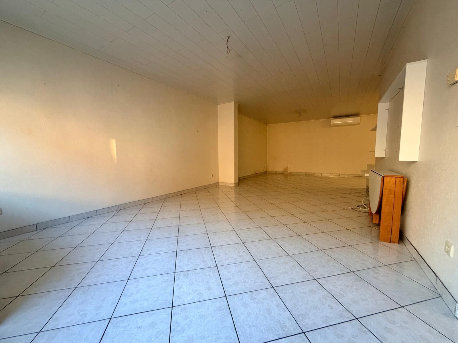 Gelijkvloers appartement met 3 slaapkamers foto 3