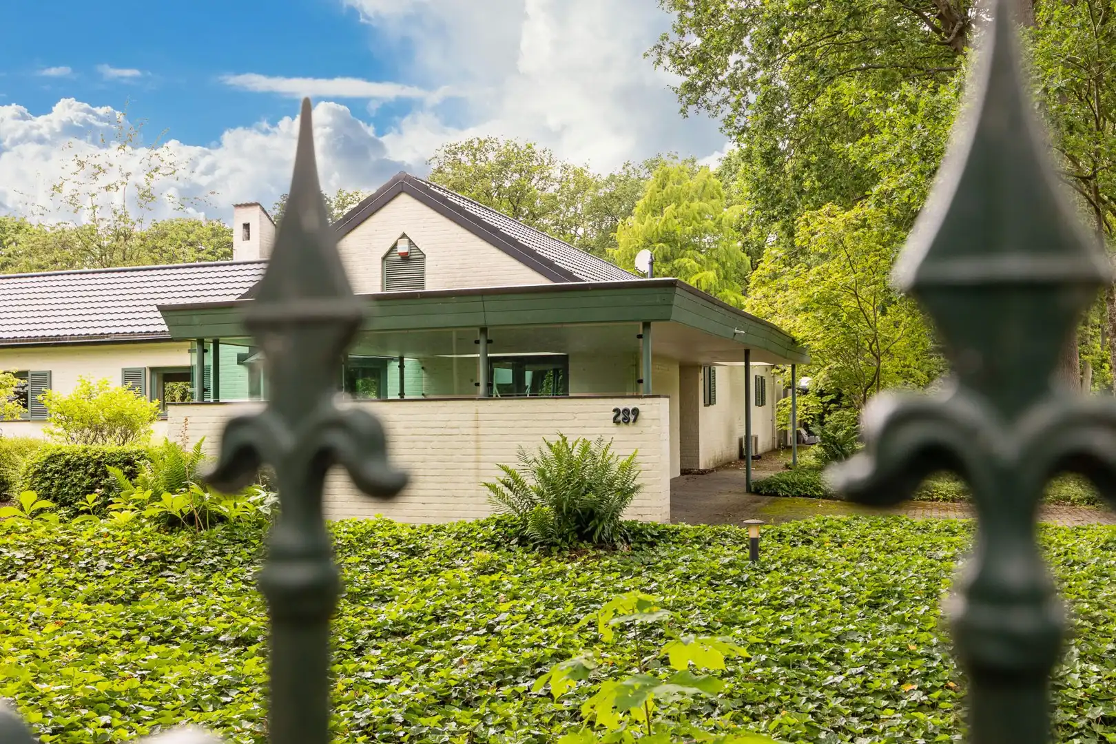 VILLA OP 3.660 M² foto 25