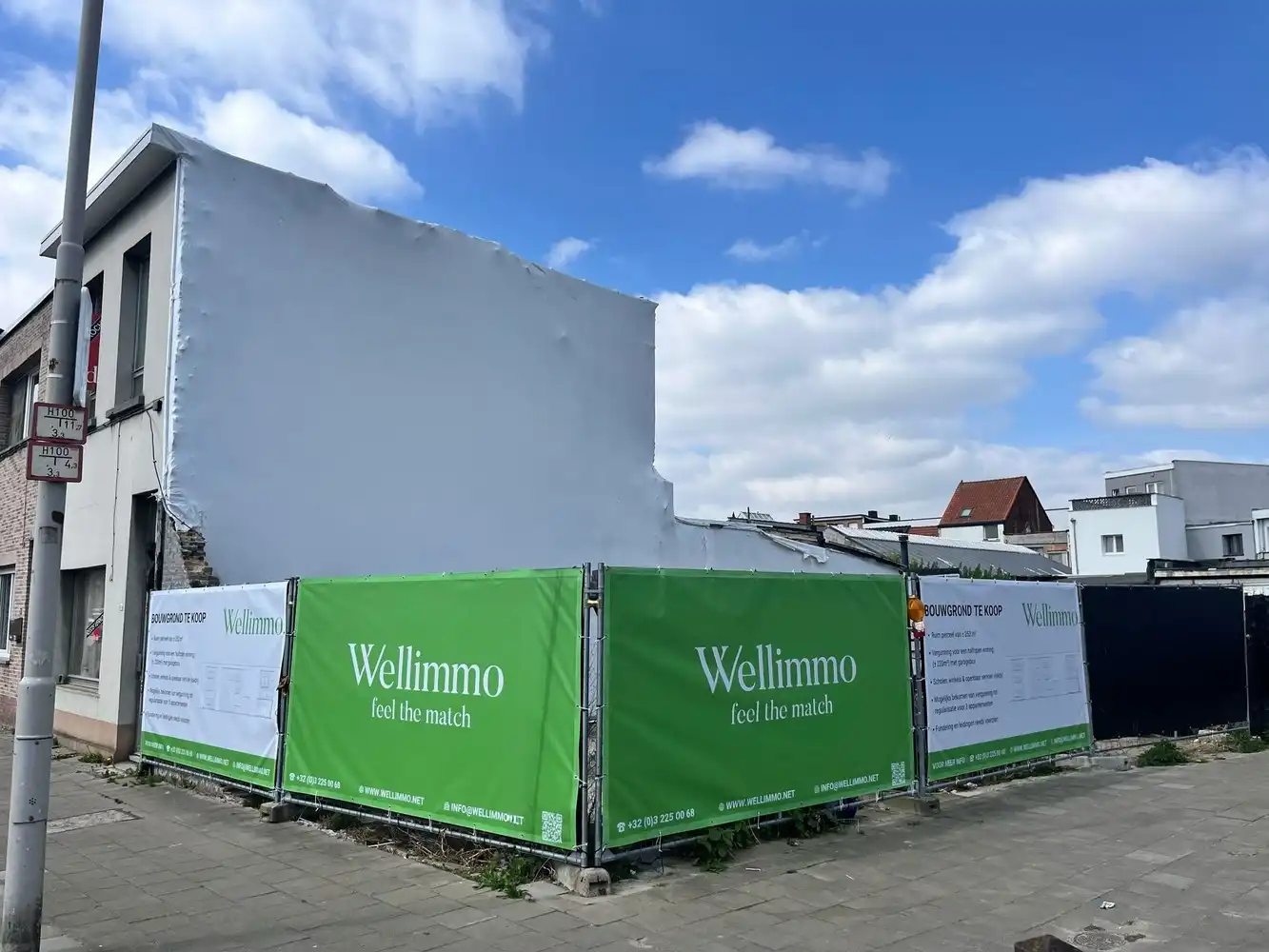 Bouwgrond ±252m² met vergunning! foto {{pictureIndex}}