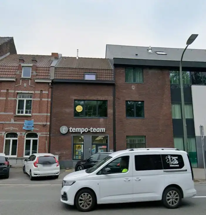 Instapklaar kantoorgebouw in de ontwikkeling Jardins de la Pasture NAAST BNP PARIBAS FORTIS foto 2