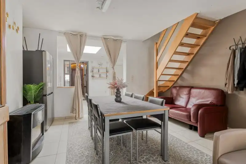 Gezellige rijwoning met 3 slaapkamers TE KOOP in Waregem! foto 4