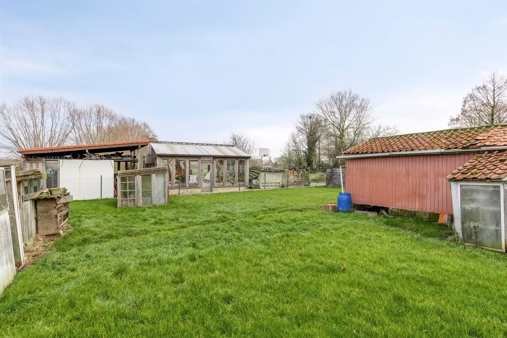 Open bebouwing met open zicht en renovatiepotentieel foto 10