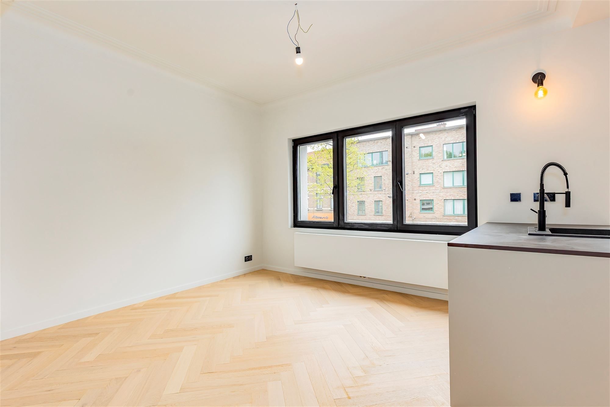 Super-de-luxe gerenoveerd appartement te Mortsel - 2 slk + 2 badk foto 5