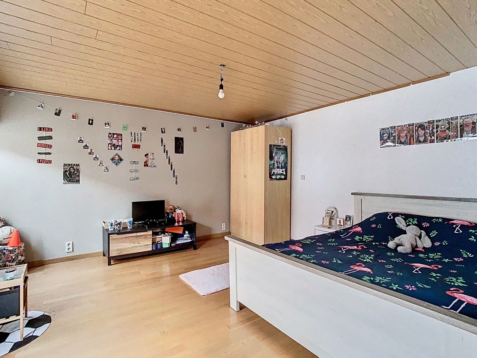 Zéér ruime gezinswoning met 6 SLPK én garage! foto 14