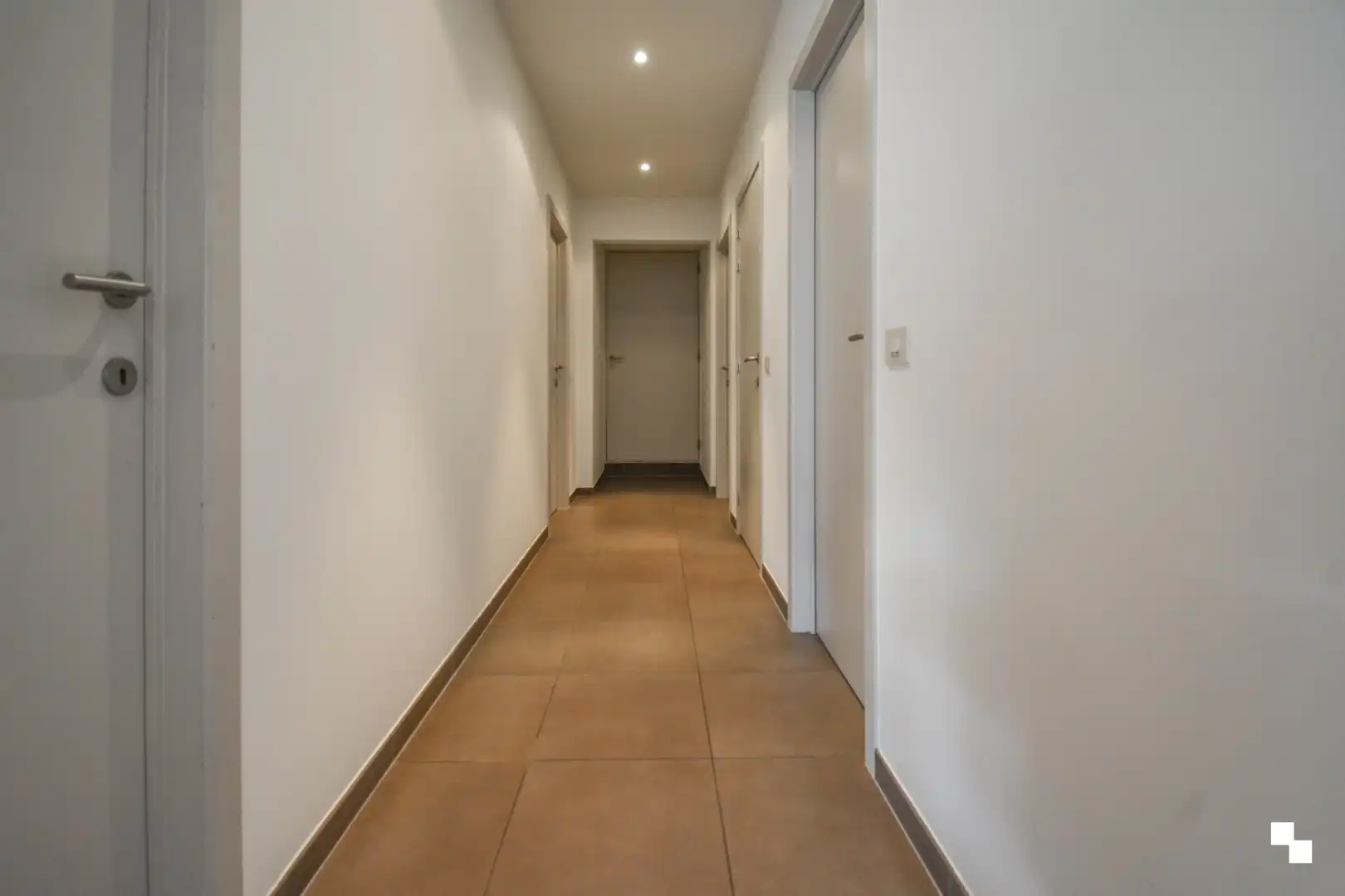 Energiezuinig tweeslaapkamerappartement in hartje Izegem foto 14