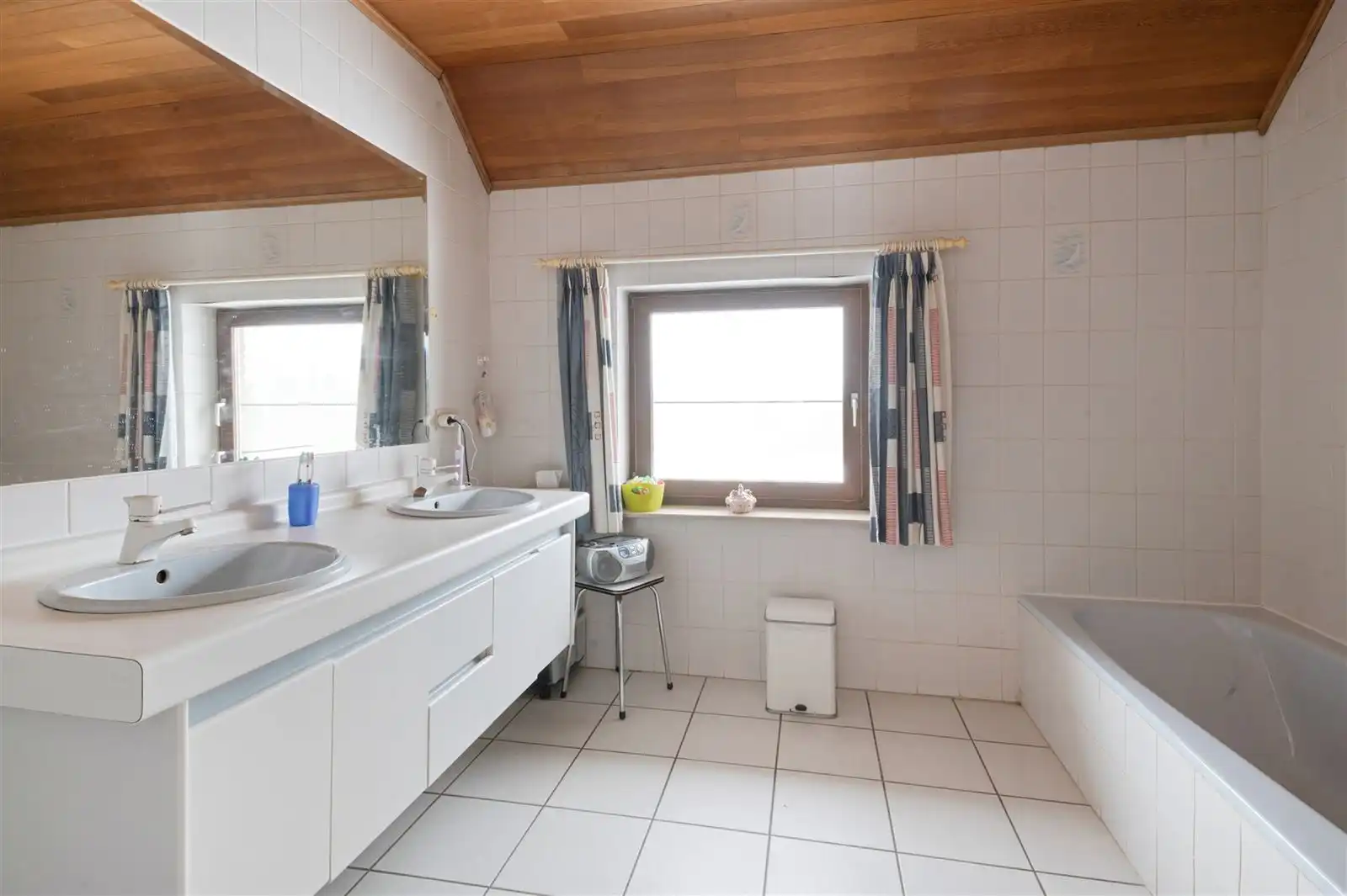 Landelijk gelegen gezinswoning met tuin op 12are30 foto 13