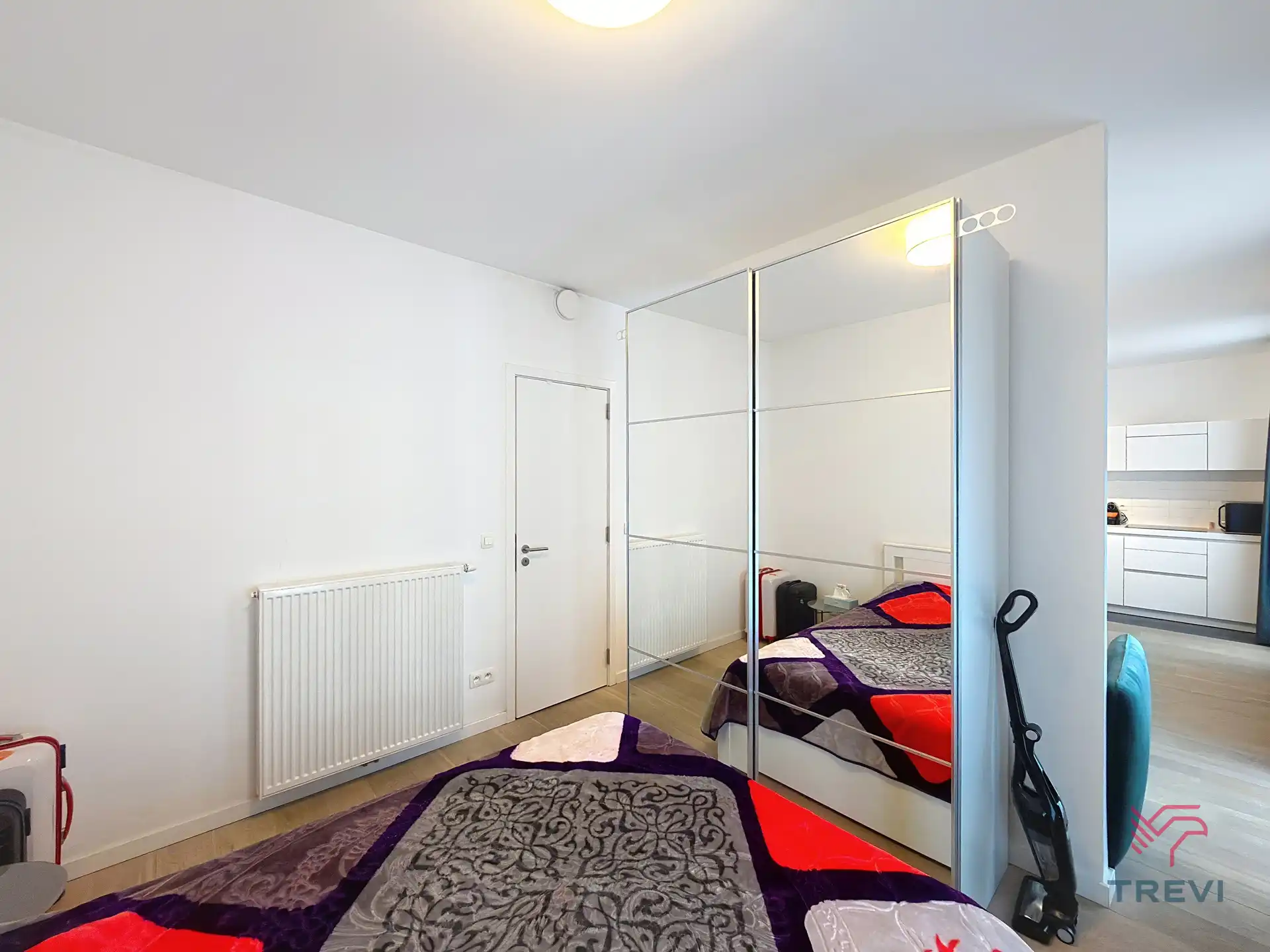 STUDIO MET SLAAPHOEK IN DE EUROPESE WIJK ! foto 9