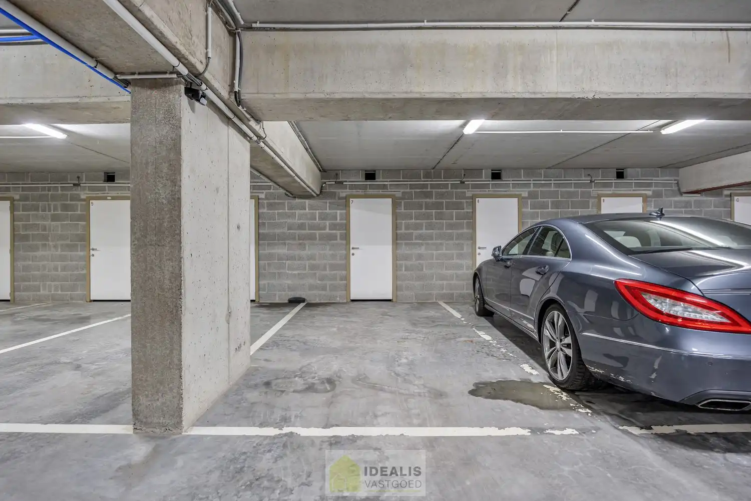 IDEALIS VASTGOED - HEERLIJK GELIJKVLOERS VAKANTIE-APPARTEMENT TE ZEEBRUGGE-BAD OP WANDELAFSTAND VAN HET STRAND EN DE DUINEN! EEN FIJNE PLEK BESTAANDE UIT EEN LICHTRIJKE LEEFRUIMTE MET OPEN KEUKEN EN BERGING, 1 RUIME SLAAPKAMER, 1 INPANDIGE KINDERKAMER, EEN EXTRA RUIM TERRAS EN EEN GOED TOEGANKELIJKE ONDERGRONDSE PARKEERPLAATS (AUTOLIFT) EN KELDERBERGING! foto 35