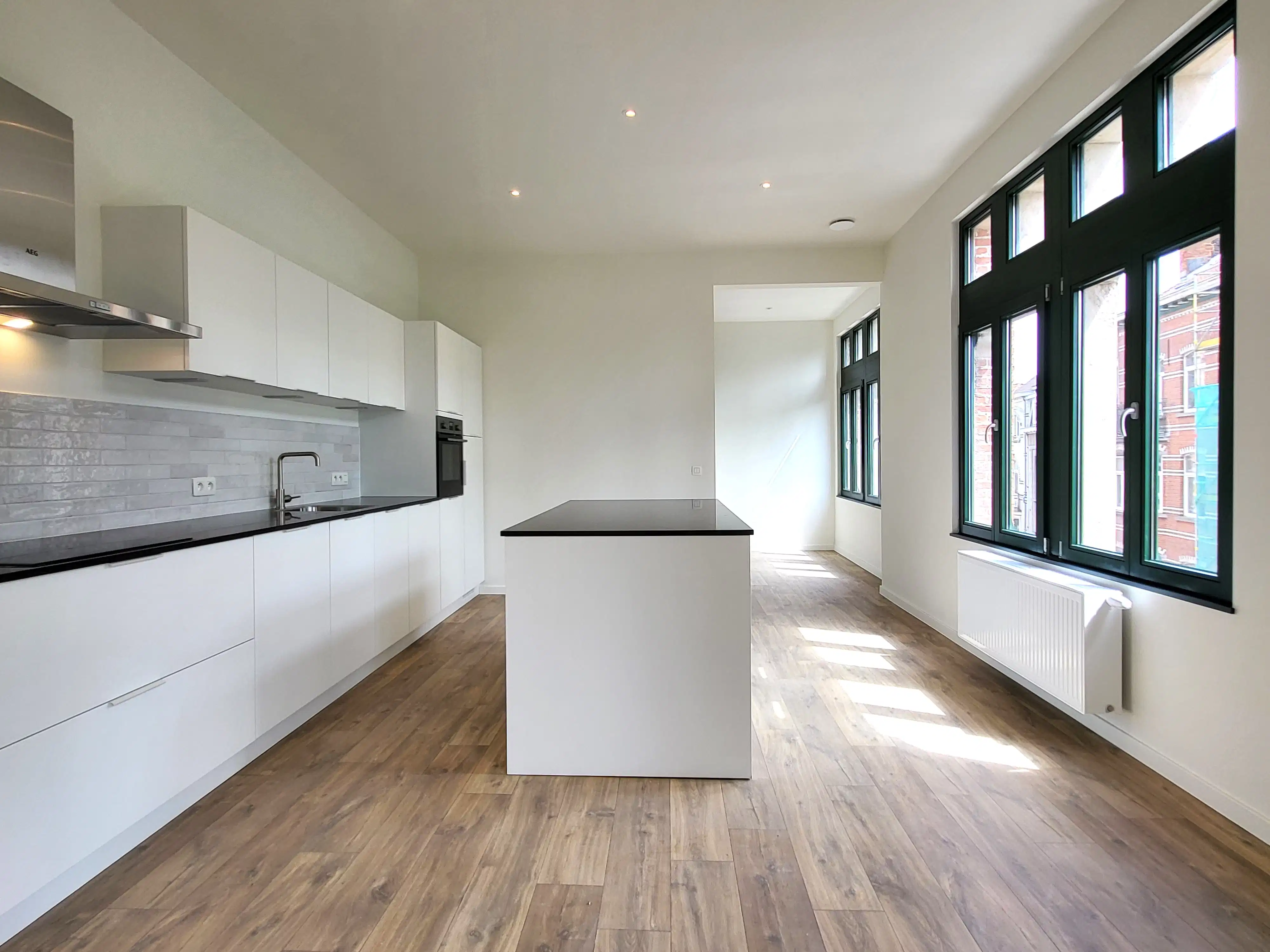 Volledig gerenoveerd appartement met 2 slaapkamers in het hart van Gent.  foto 21