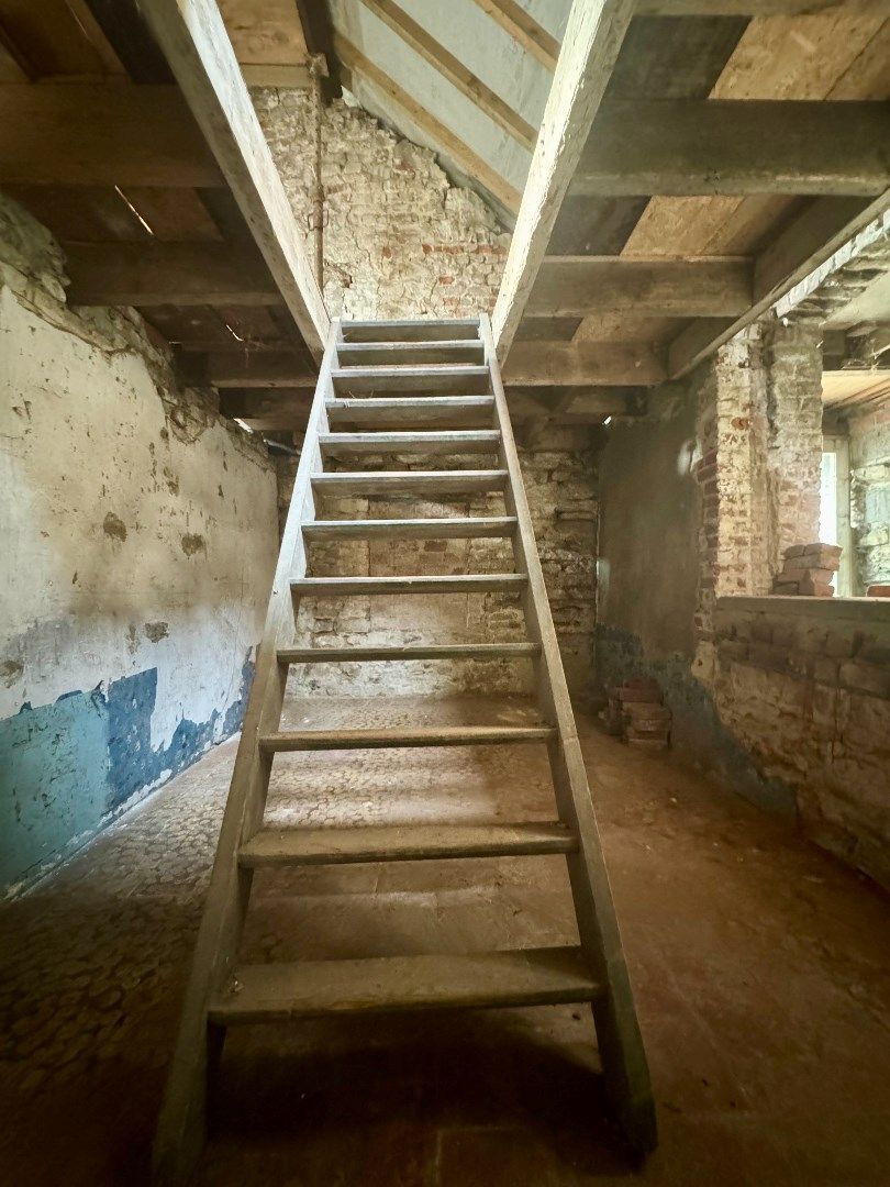 Te Koop: Van Opslagplaats naar Jouw Droomwoning! foto 12