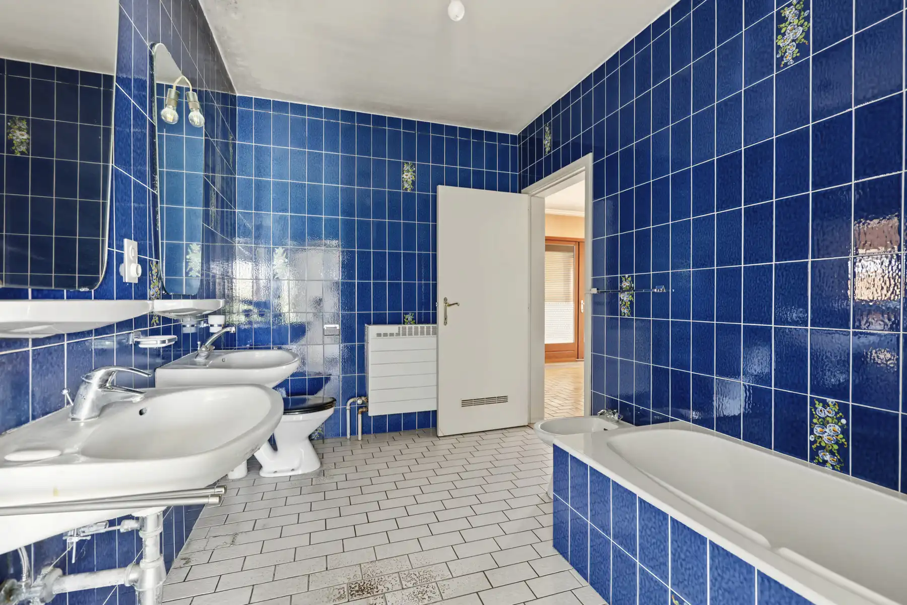 Te renoveren laagbouwwoning op een zonrijk perceel van ca 1.063m² op wandelafstand van het centrum van Rijkevorsel. foto 8