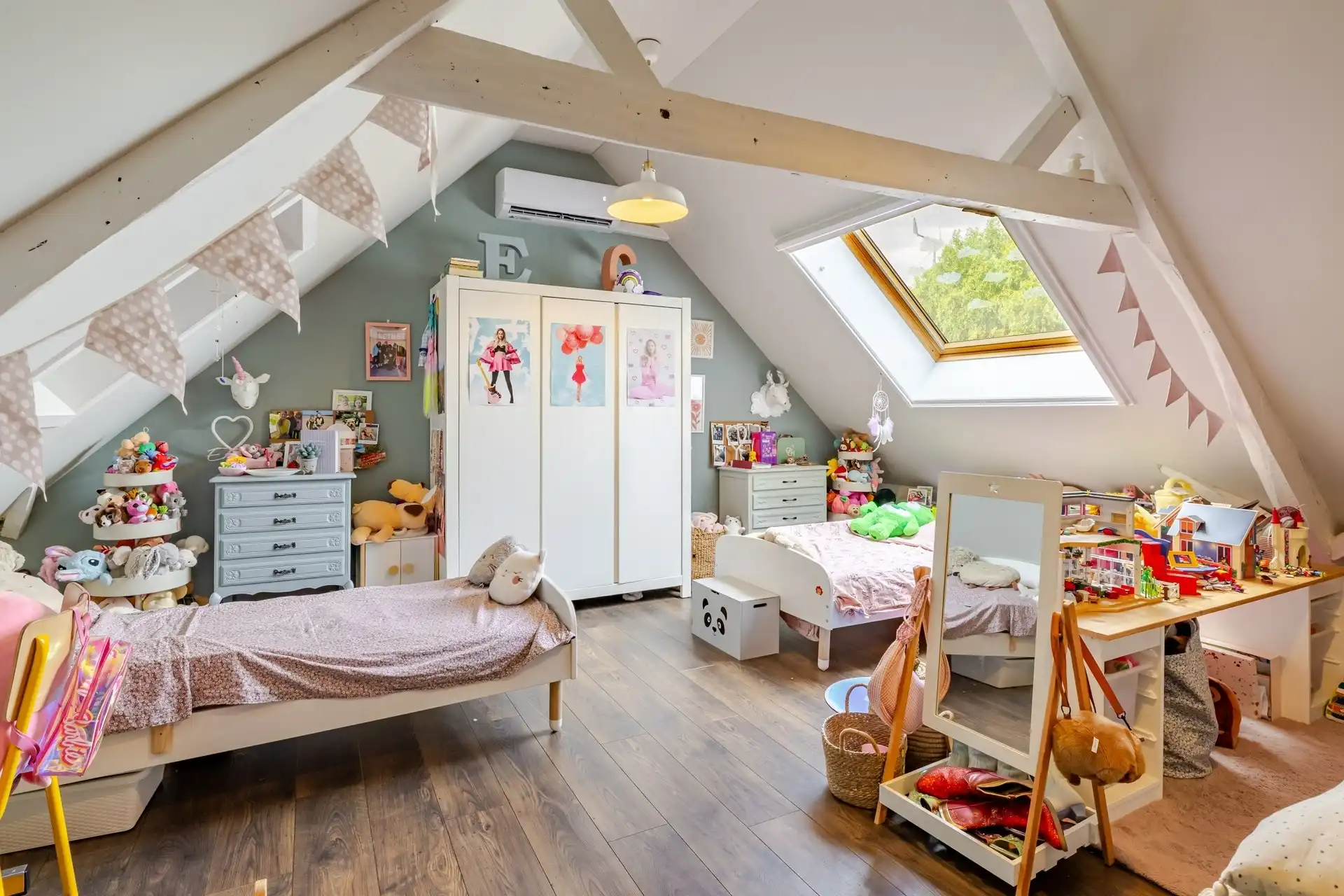 Charmante woning met grote buitenruimte! foto 14