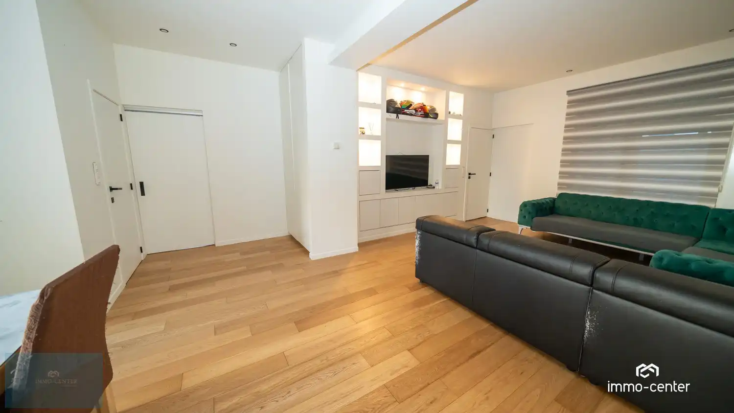 🏡 Gerenoveerde gezinswoning met tuin in Genk – EPC.   C foto 6