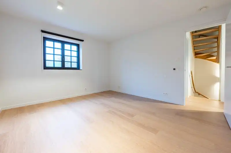 Luxueuze landelijke woning TE HUUR met ruime tuin, garage en 3 slaapkamers in het prachtige Wielsbeke. foto 10