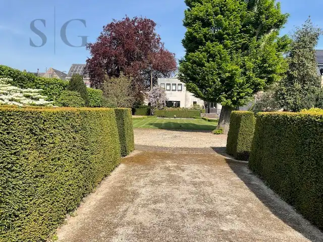 Interbellum villa in Bree centrum foto 41