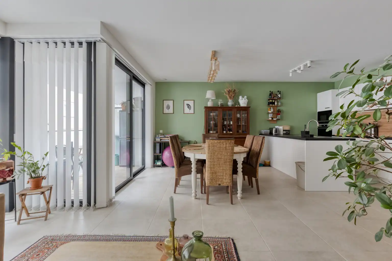 Gelijkvloers 2-kamerappartement voor op een toplocatie foto 7