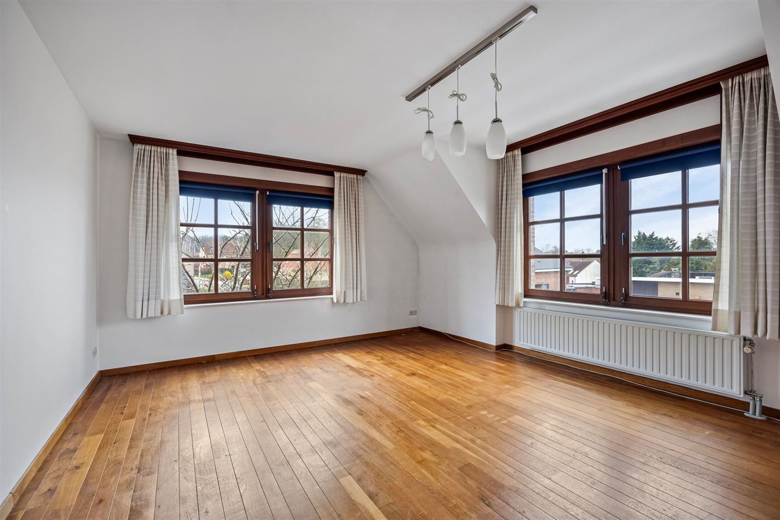 Beersel: Ruime vrijstaande woning met veel mogelijkheden foto 16