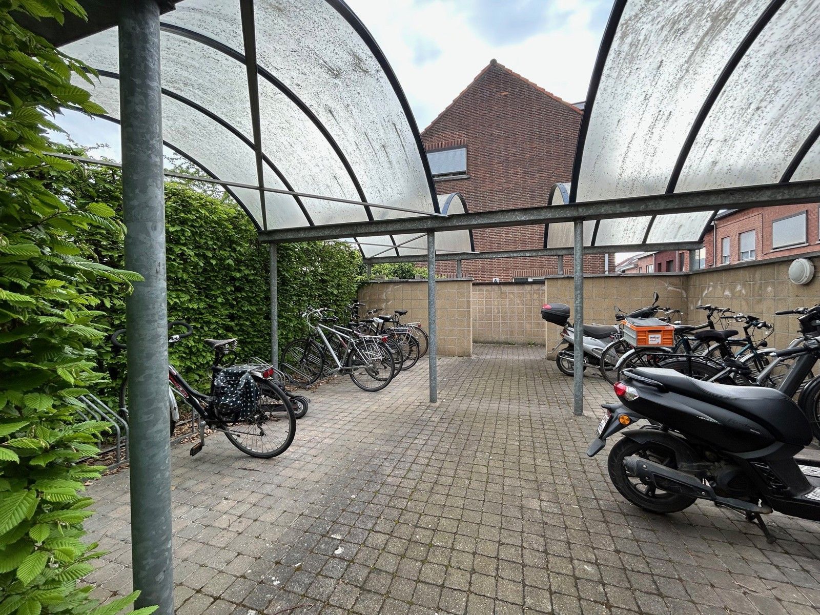 Ruime lichtrijke studio's nabij Gasthuisberg foto 3