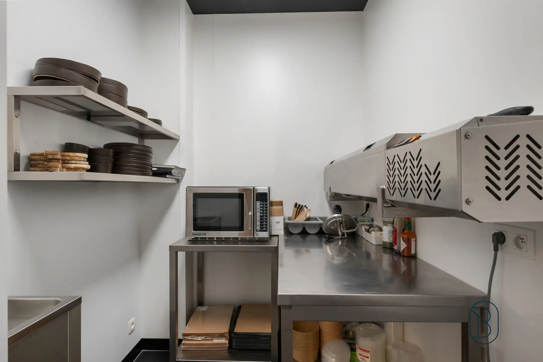 Topgelegen frituur en instapklaar duplex appartement foto 10