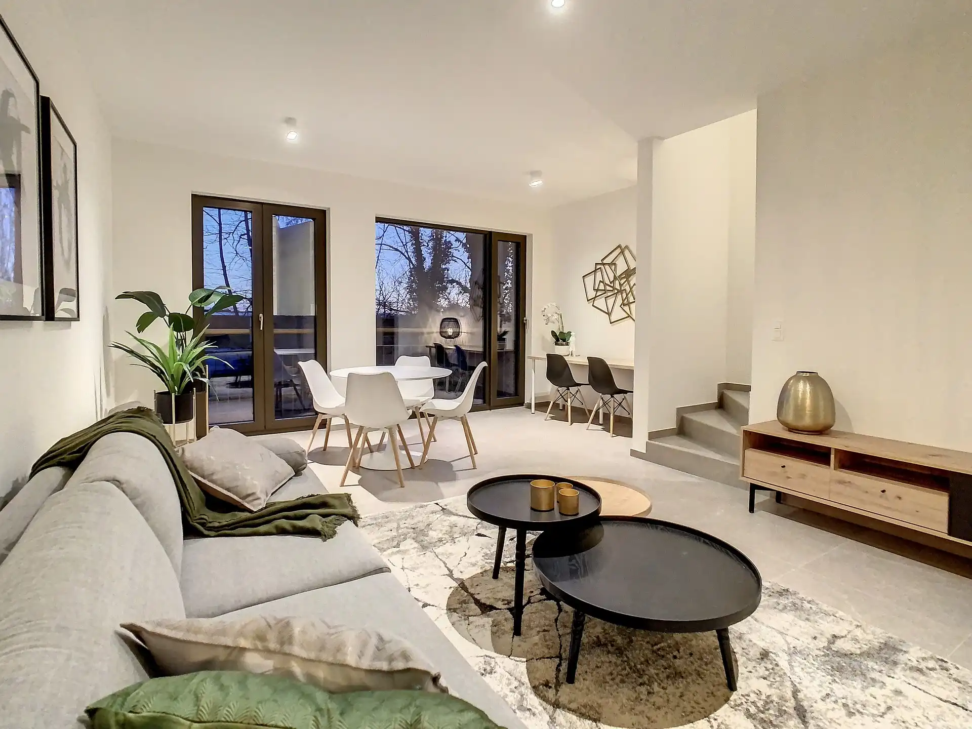 Bemeubelde woning voor korte termijn huur foto {{pictureIndex}}