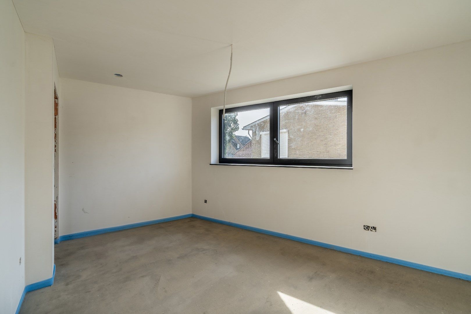 Moderne woning met vier slaapkamers foto 15