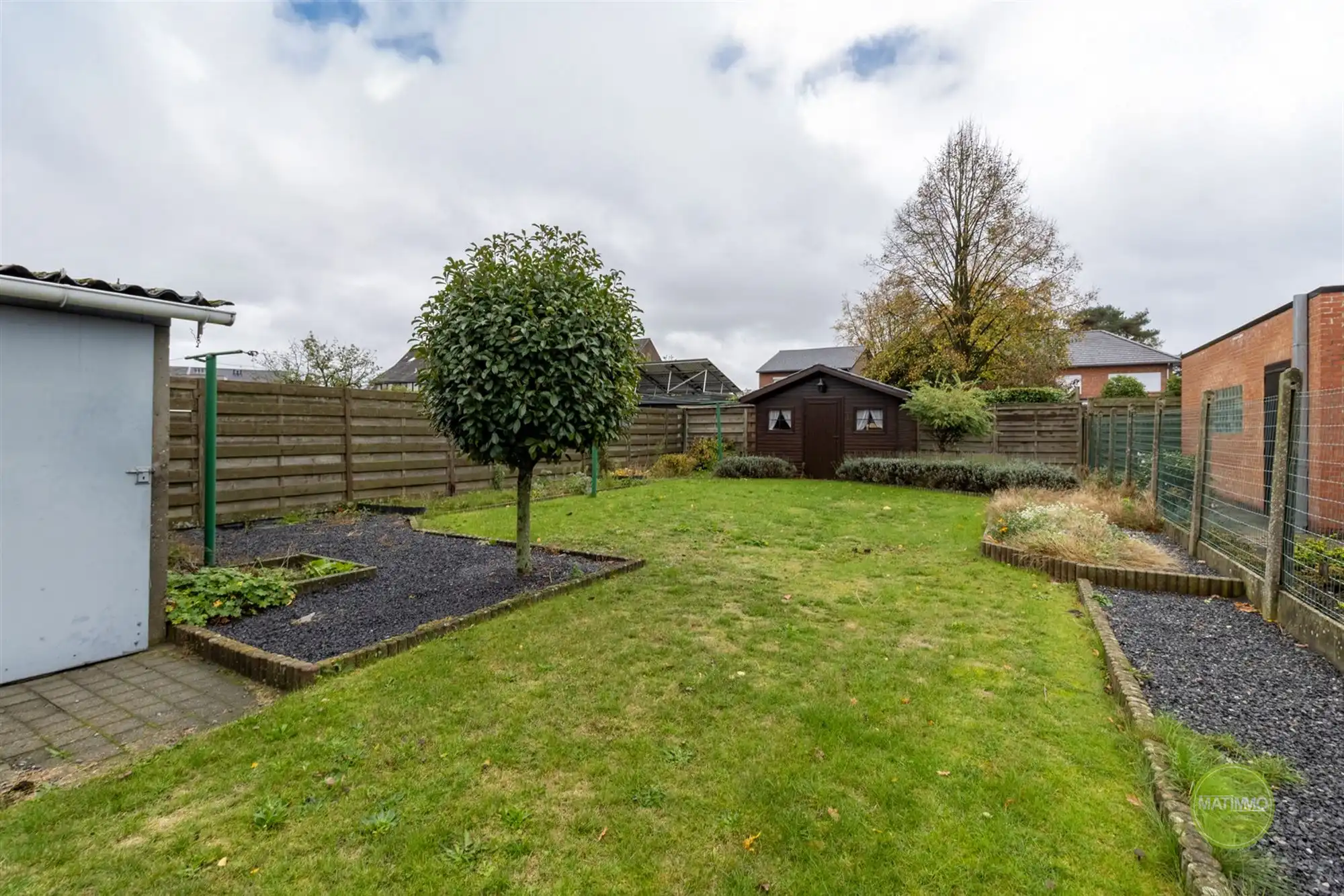 Ruime woning met 3 slaapkamers te Mol-Achterbos.  foto 24