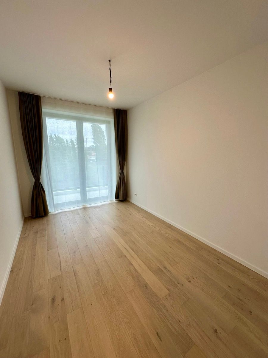 Prachtig 2 slaapkamer appartement met groot TERRAS foto 10