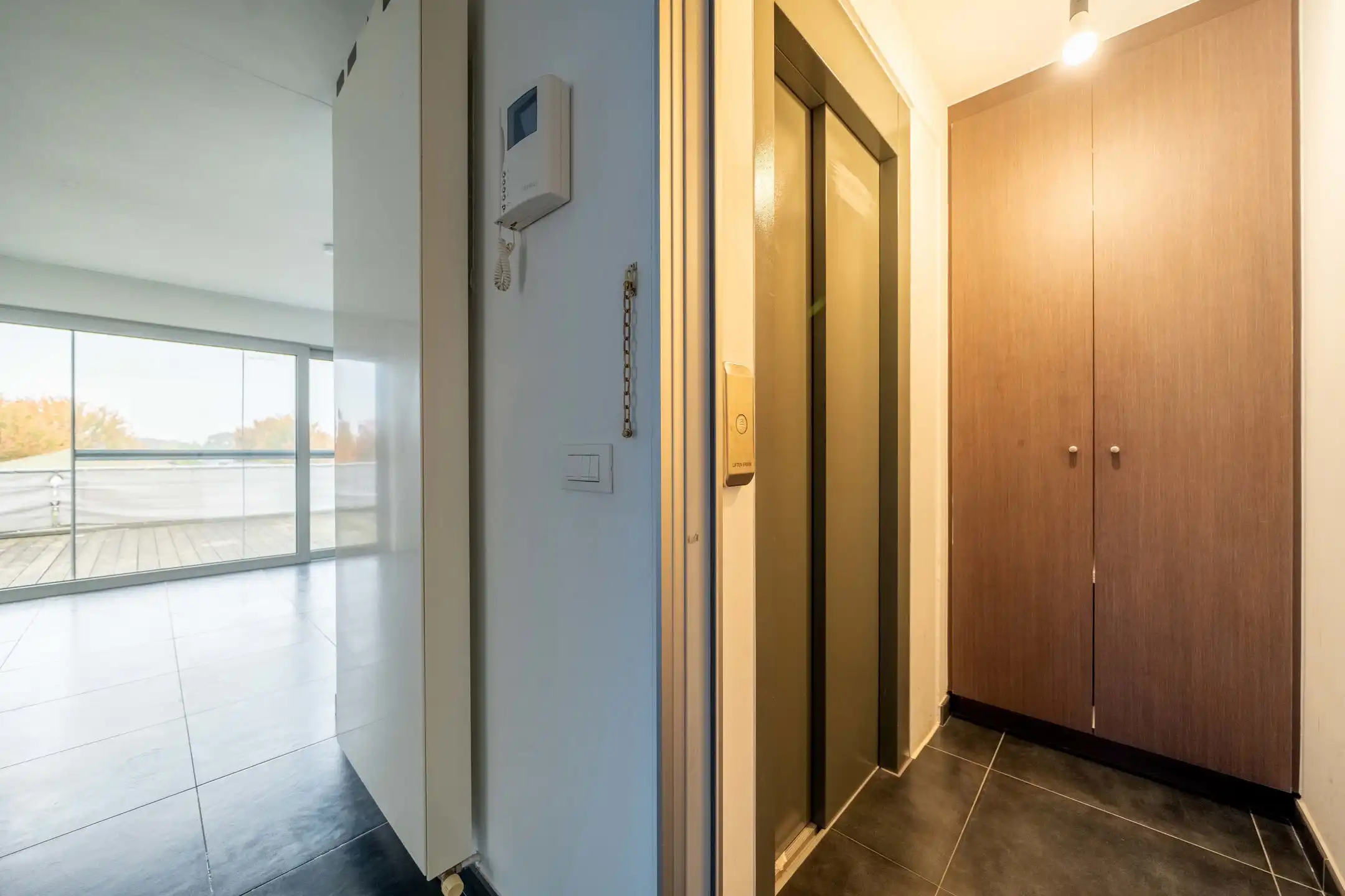 Penthouse met 1 à 2 slaapkamers, dressing en ruim terras foto 20