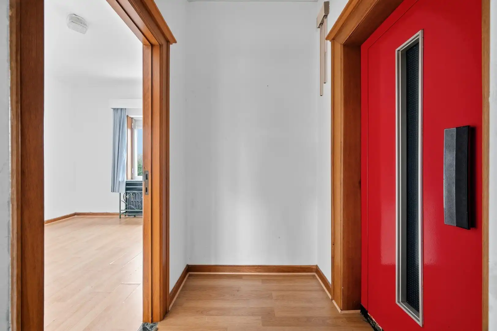 Te renoveren bel-étagewoning op topligging in het centrum van Tienen foto 13