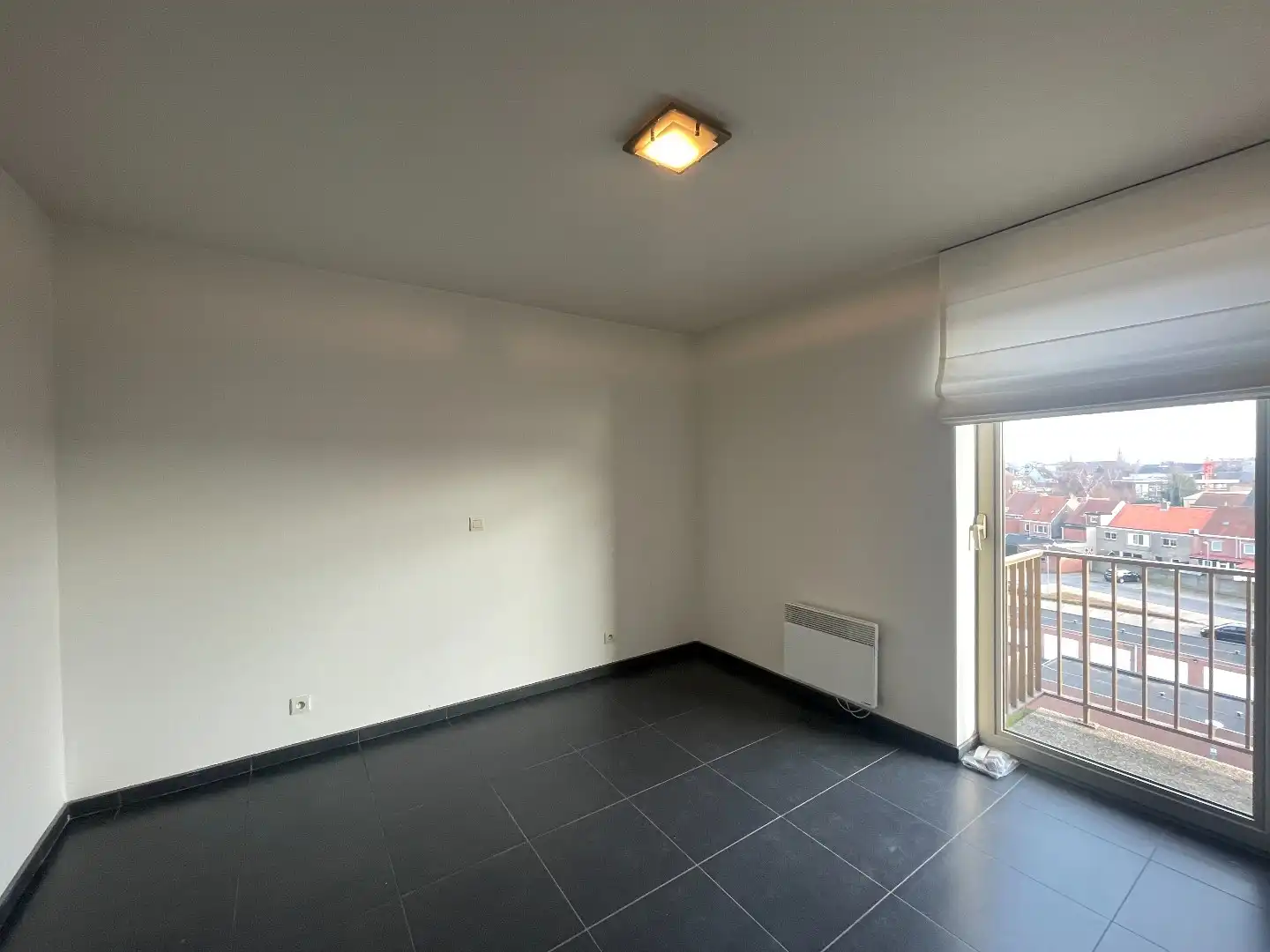 Instapklaar appartement met 2 slaapkamers en 2 terrassen te Roeselare  foto 12