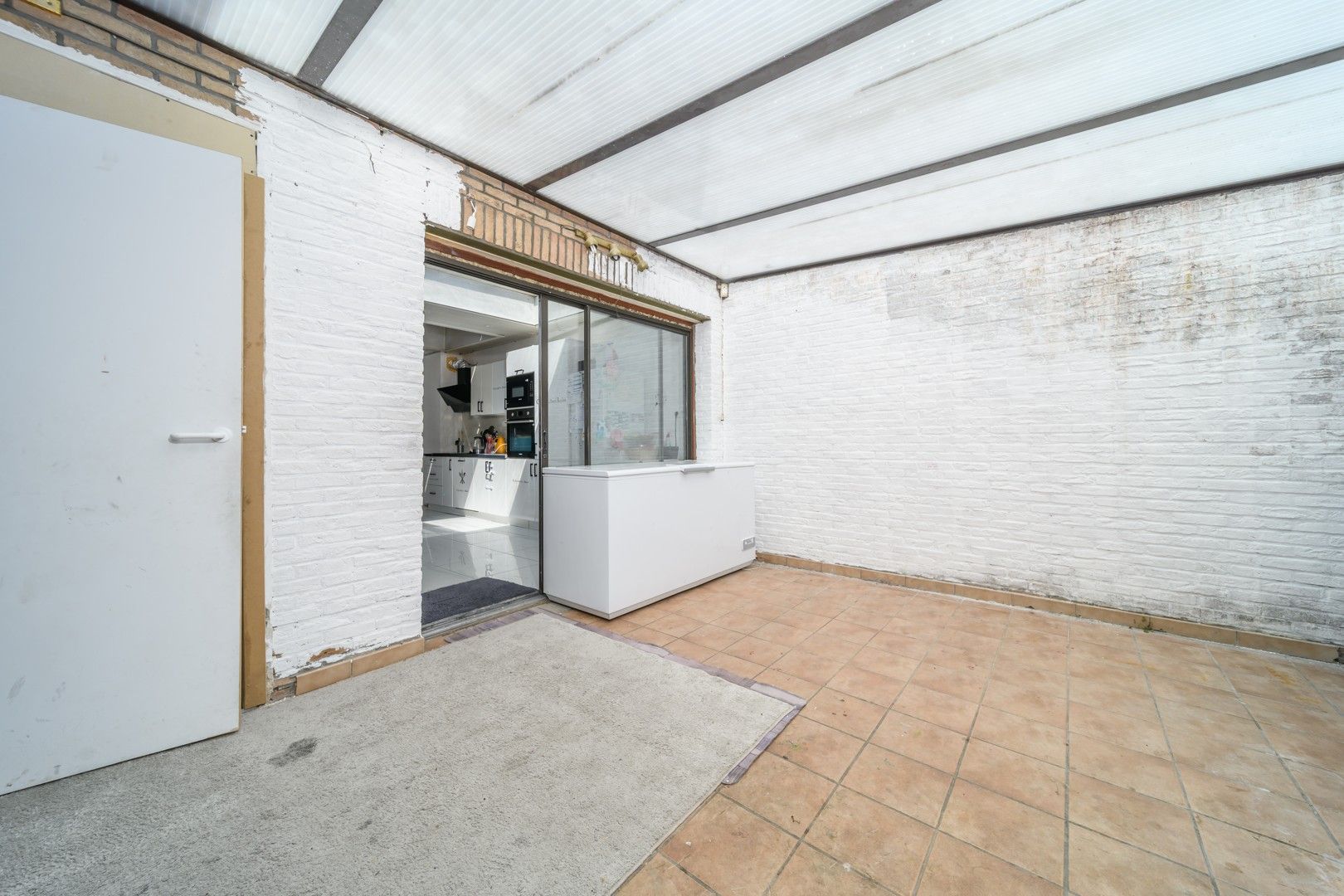 Verder af te werken gezinswoning met tuin foto 8